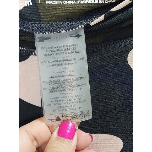 THE UPSIDE Forest Camo Midi Legging Size 8 - Picture 11 of 11